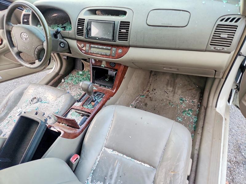 55221276 :رقم المزاد ، 4T1BF32K35U085063 vin ، 2005 Toyota Camry مزاد بيع