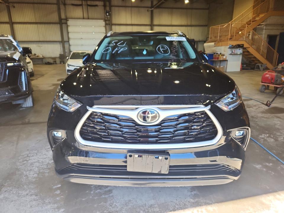 Продажа на аукционе авто 2025 Toyota Highlander, vin: 5TDKBRCHXSS677274, номер лота: 54750266