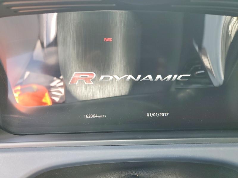 53496936 :رقم المزاد ، SALYL2RX8JA735867 vin ، 2018 Land Rover Range Rover Velar مزاد بيع
