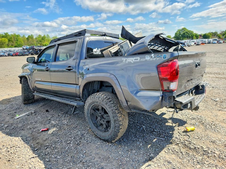 Продаж на аукціоні авто 2018 Toyota Tacoma, vin: 3TMAZ5CN1JM061998, номер лоту: 53123856