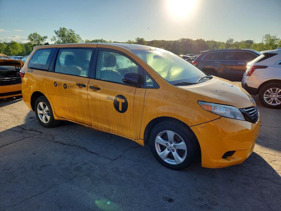 Продажа на аукционе авто 2017 Toyota Sienna, vin: 5TDZZ3DC1HS856239, номер лота: 55356316