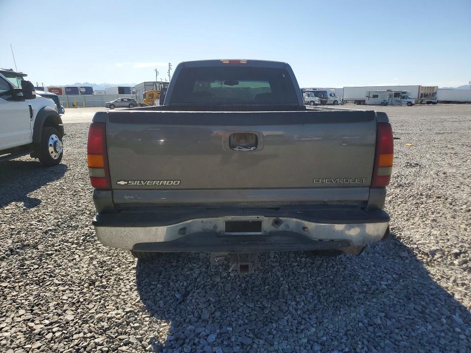 Aukcja sprzedaży 2002 Chevrolet Silverado, vin: 1GCHC23G22F107713, numer aukcji: 53669096