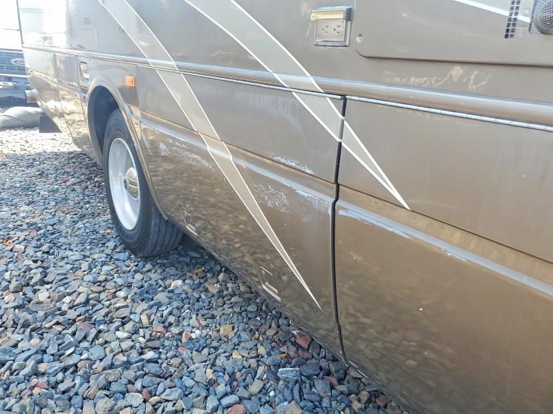 2002 Freigliner Chassis მანქანა იყიდება აუქციონზე, vin: 4UZAAHBSX2CJ84827, აუქციონის ნომერი: 54151066