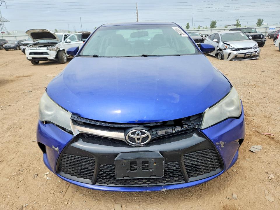 54608646 :رقم المزاد ، 4T1BF1FK0FU936302 vin ، 2015 Toyota Camry مزاد بيع
