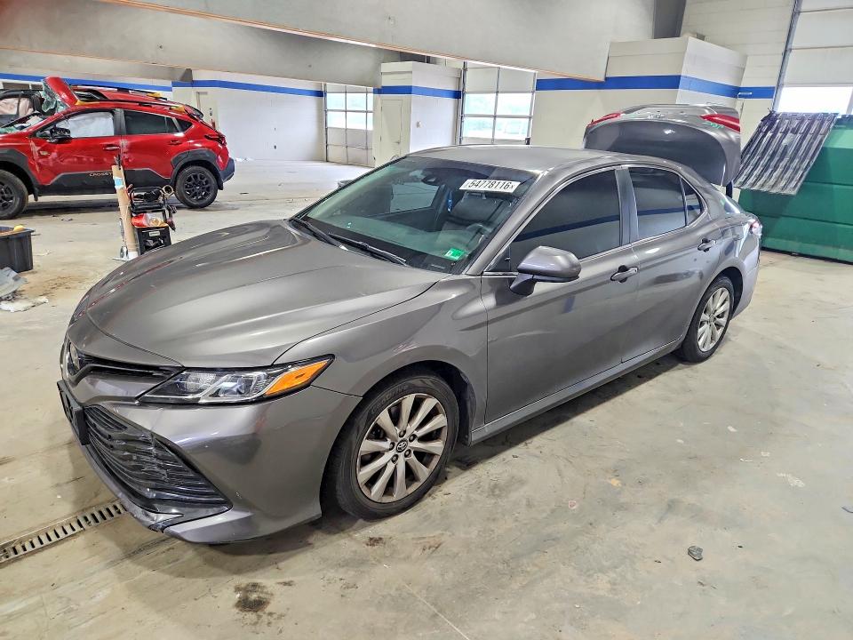 Продажа на аукционе авто 2018 Toyota Camry, vin: 4T1B11HK0JU016139, номер лота: 54778116