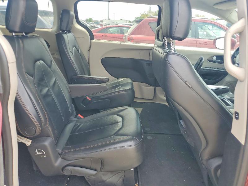 53183766 :رقم المزاد ، 2C4RC1BG7HR583795 vin ، 2017 Chrysler Pacifica مزاد بيع