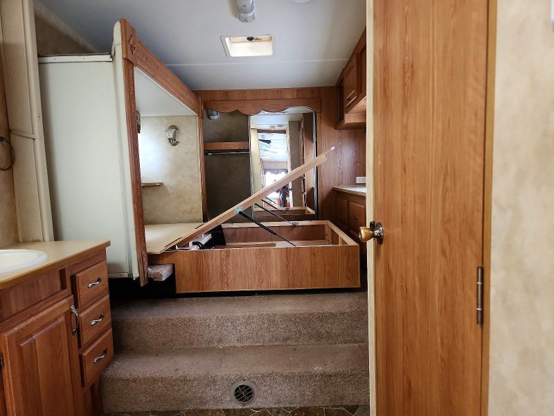 2006 Jayco M-323 Rks მანქანა იყიდება აუქციონზე, vin: 1UJCJ02R261LA0207, აუქციონის ნომერი: 51639166