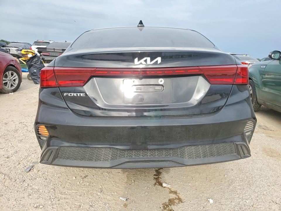 2023 Kia Forte მანქანა იყიდება აუქციონზე, vin: 3KPF24AD9PE528750, აუქციონის ნომერი: 52412406