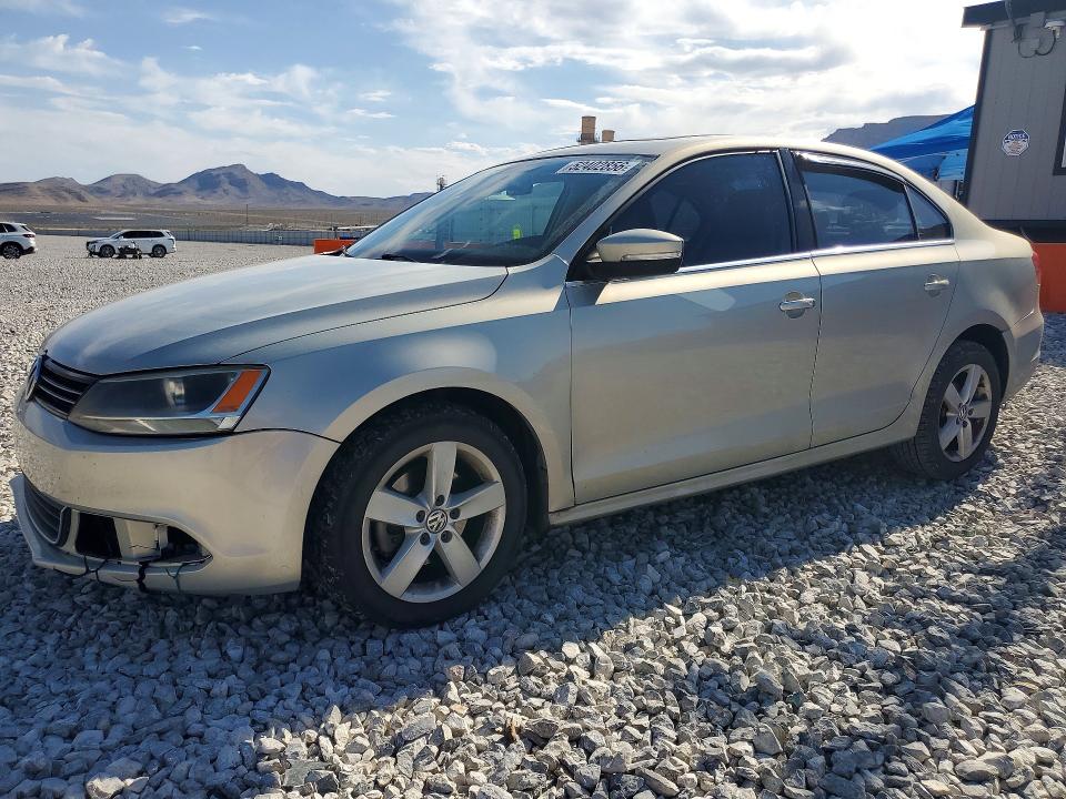 2011 Volkswagen Jetta მანქანა იყიდება აუქციონზე, vin: 3VWLL7AJ3BM122661, აუქციონის ნომერი: 52402856