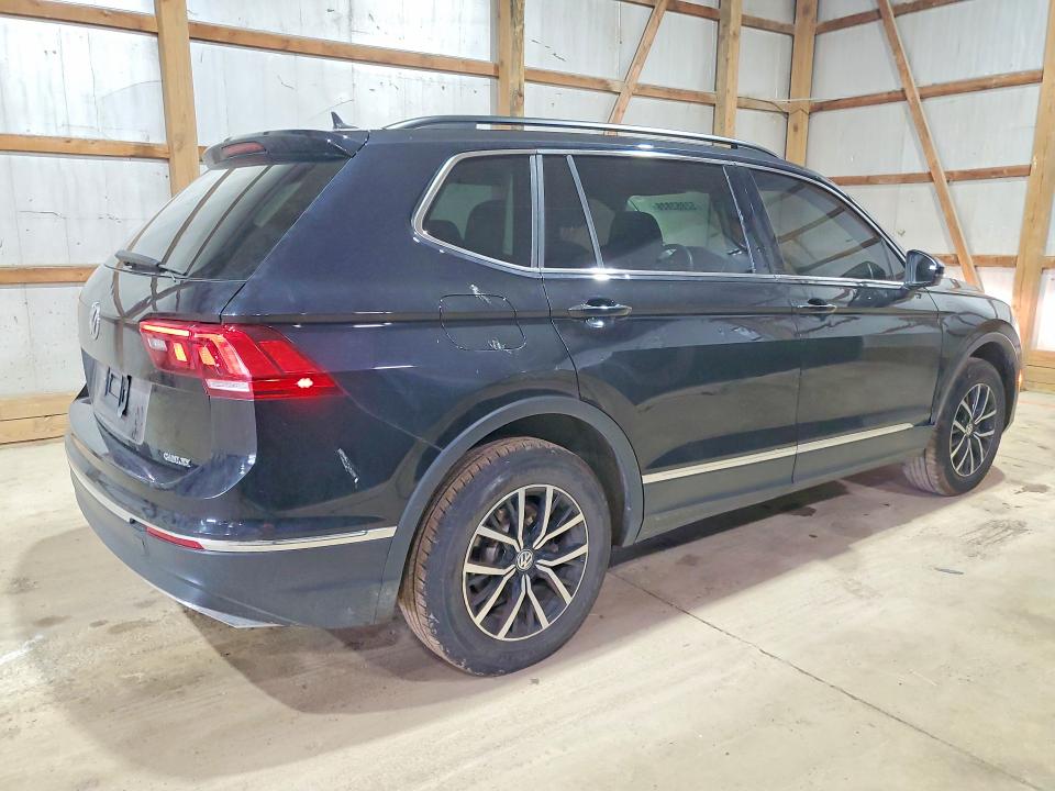 52852826 :رقم المزاد ، 3VV3B7AXXMM028131 vin ، 2021 Volkswagen Tiguan مزاد بيع