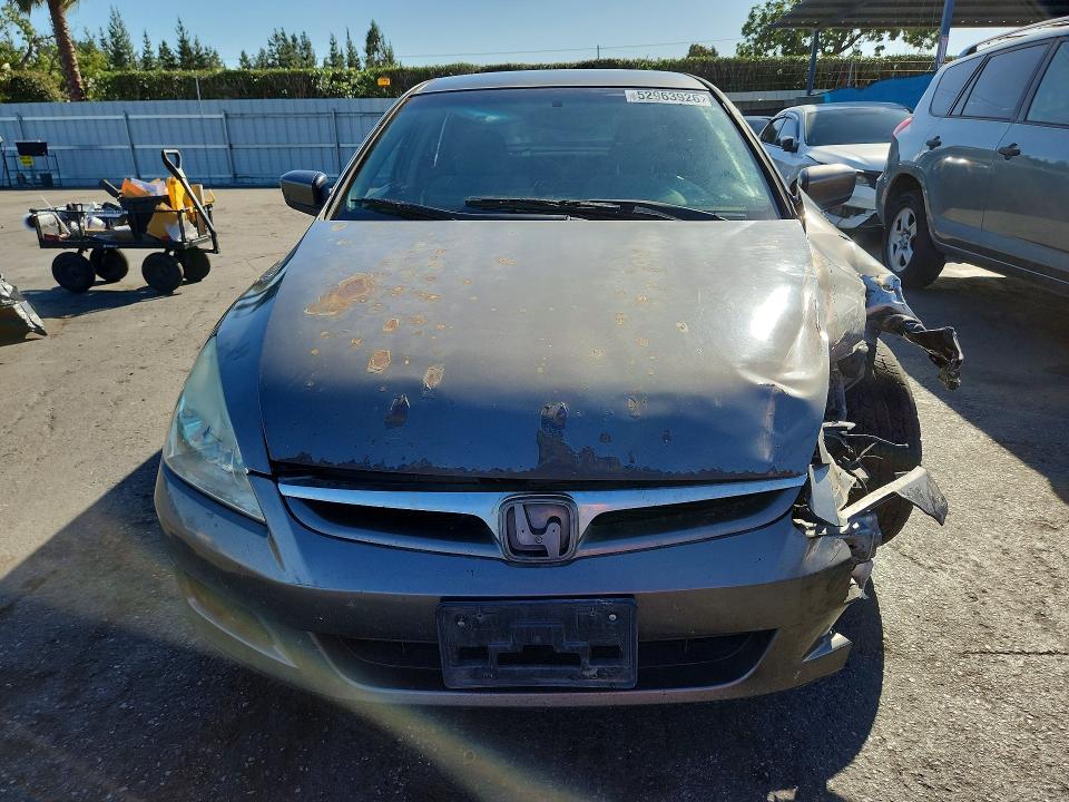 52963926 :رقم المزاد ، 1HGCM66437A016522 vin ، 2007 Honda Accord مزاد بيع