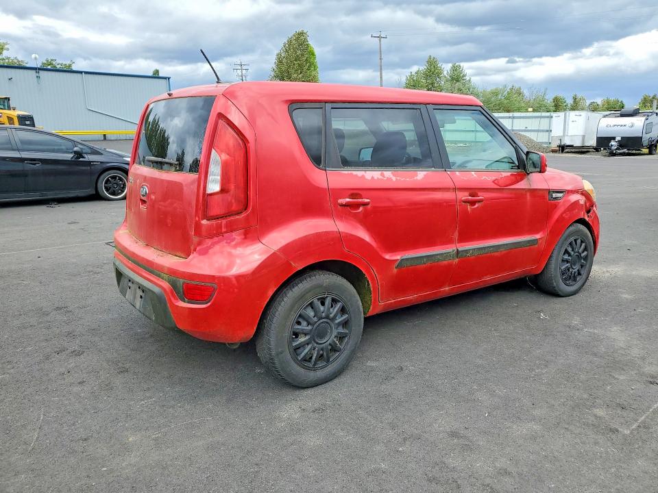 2013 Kia Soul მანქანა იყიდება აუქციონზე, vin: KNDJT2A59D7549629, აუქციონის ნომერი: 53655786