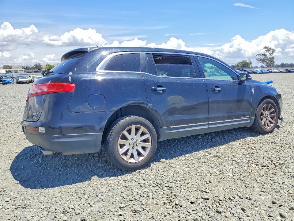 Auction sale of the 2014 Lincoln Mkt, vin: 2LMHJ5NK7EBL57835, lot number: 54553466