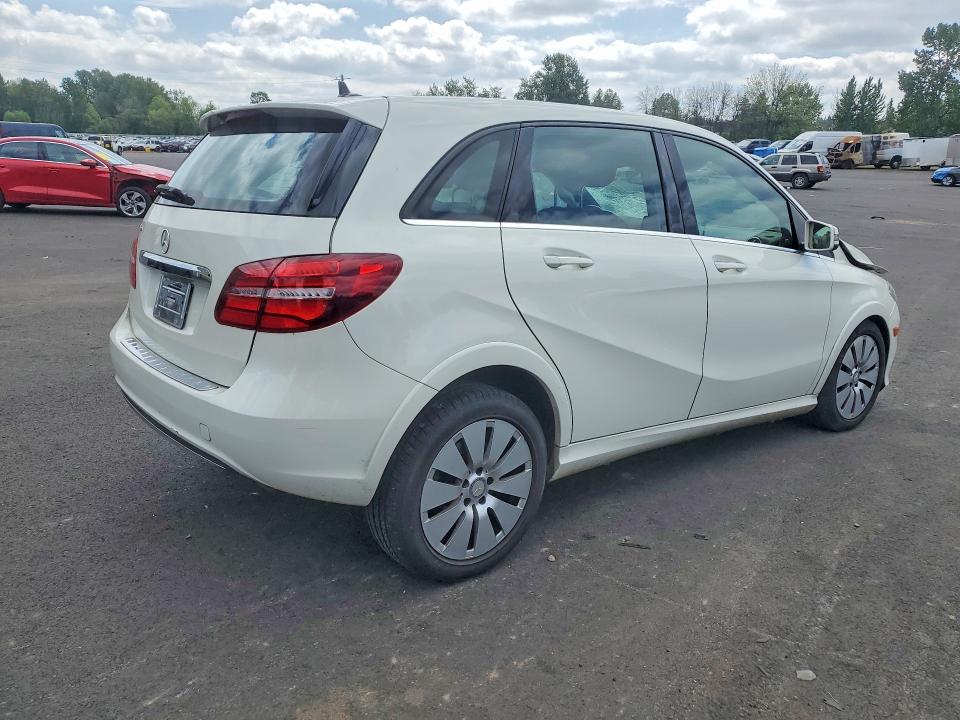 52914726 :رقم المزاد ، WDDVP9ABXGJ010650 vin ، 2016 Mercedes-benz B مزاد بيع