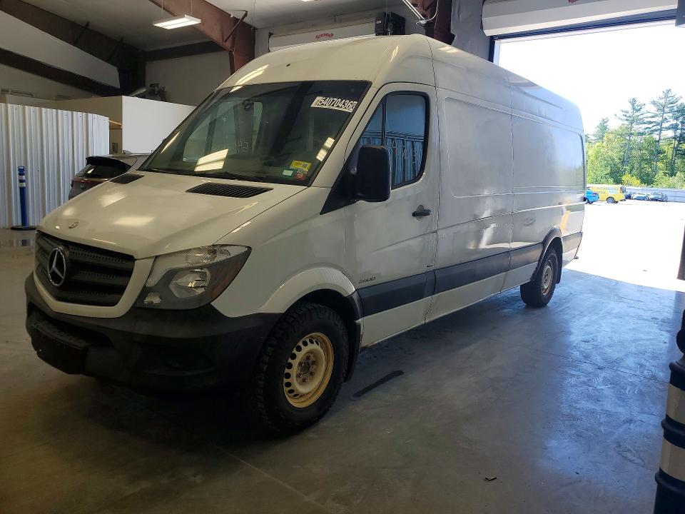 54070436 :رقم المزاد ، WD3PE8DB2FP133427 vin ، 2015 Mercedes-benz Sprinter مزاد بيع