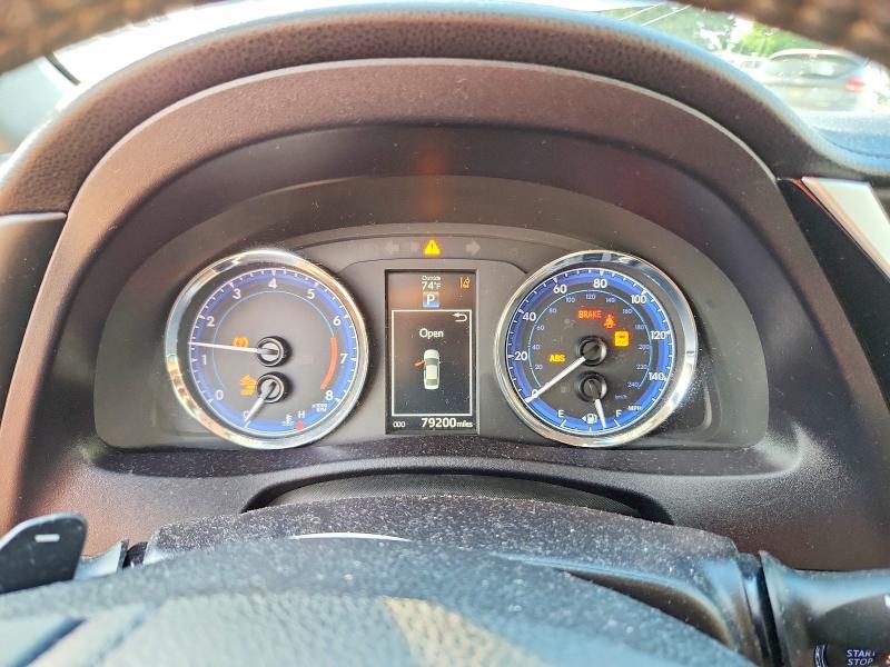 Продаж на аукціоні авто 2018 Toyota Corolla, vin: 2T1BURHE8JC046880, номер лоту: 53543826