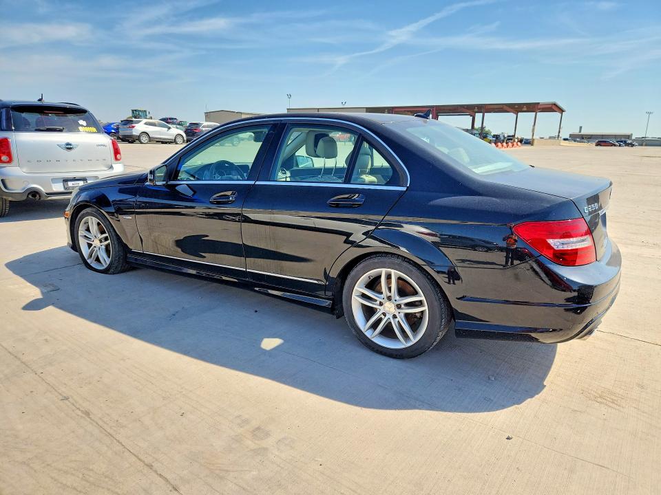 53536966 :رقم المزاد ، WDDGF4HB6CR203295 vin ، 2012 Mercedes-benz C مزاد بيع