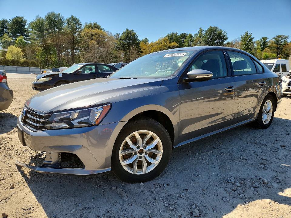 2018 Volkswagen Passat მანქანა იყიდება აუქციონზე, vin: 1VWAA7A36JC000598, აუქციონის ნომერი: 52332656