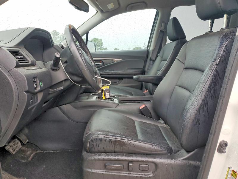 Продажа на аукционе авто 2017 Honda Ridgeline, vin: 5FPYK3F64HB027698, номер лота: 52494236