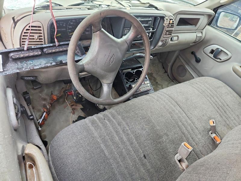 Продажа на аукционе авто 2000 Chevrolet Gmt-400, vin: 1GCGC24J7YR142468, номер лота: 52654466