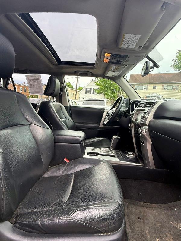 54897666 :رقم المزاد ، JTEBU5JR1B5069241 vin ، 2011 Toyota 4runner مزاد بيع