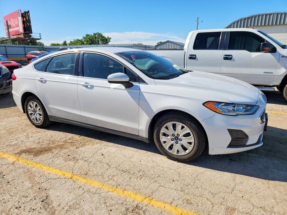 52425746 :رقم المزاد ، 3FA6P0G78LR200269 vin ، 2020 Ford Fusion مزاد بيع