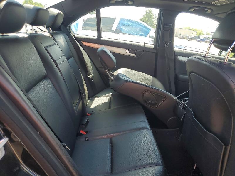 52060296 :رقم المزاد ، WDDGF4HB4CR218491 vin ، 2012 Mercedes-benz C مزاد بيع