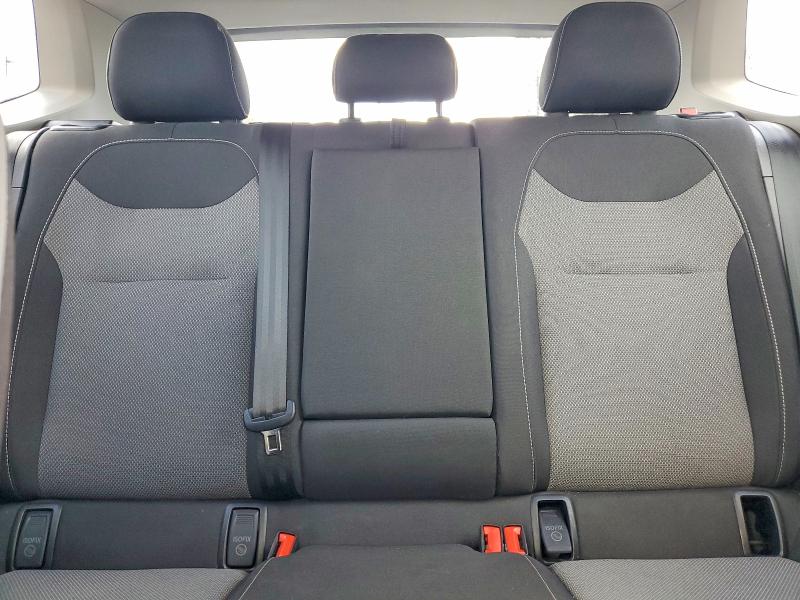 54864786 :رقم المزاد ، 3VVCX7B28NM031342 vin ، 2022 Volkswagen Taos مزاد بيع
