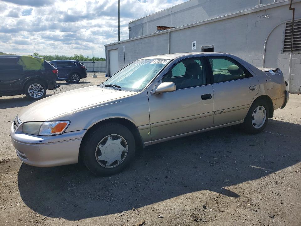 51990576 :رقم المزاد ، 4T1BG22K8YU995500 vin ، 2000 Toyota Camry مزاد بيع