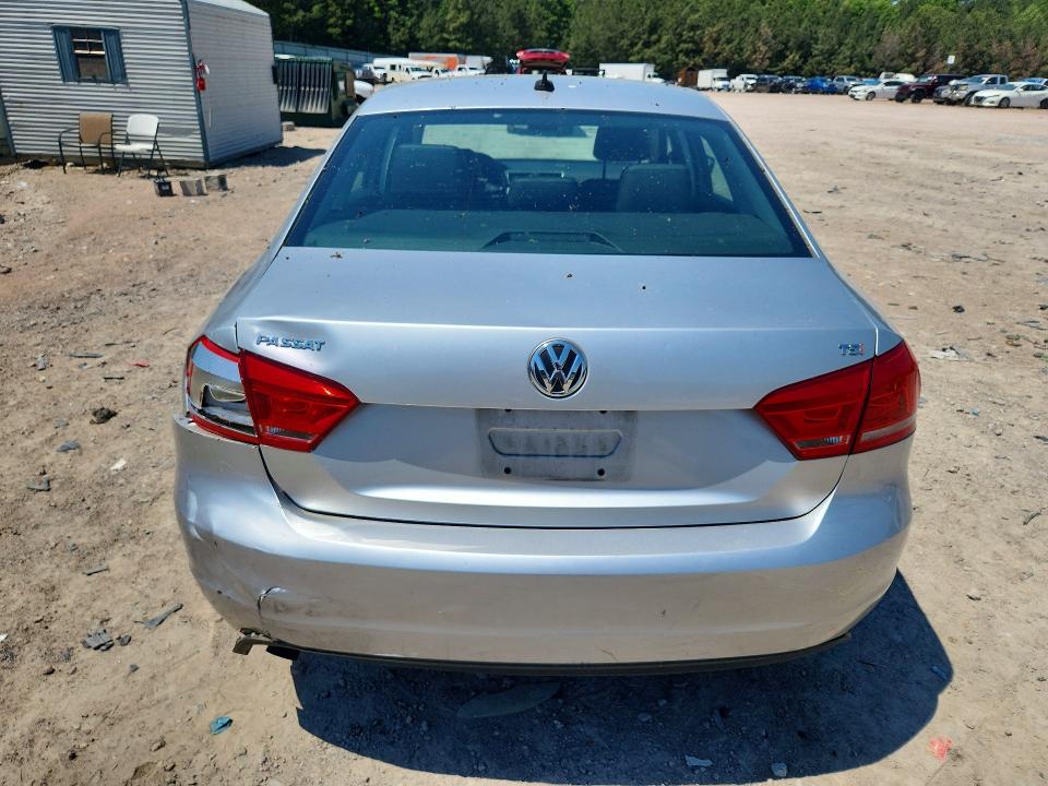 2014 Volkswagen Passat მანქანა იყიდება აუქციონზე, vin: 1VWAT7A32EC048695, აუქციონის ნომერი: 54147916