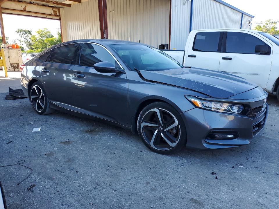 Продажа на аукционе авто 2018 Honda Accord, vin: 1HGCV1F37JA155700, номер лота: 53764496
