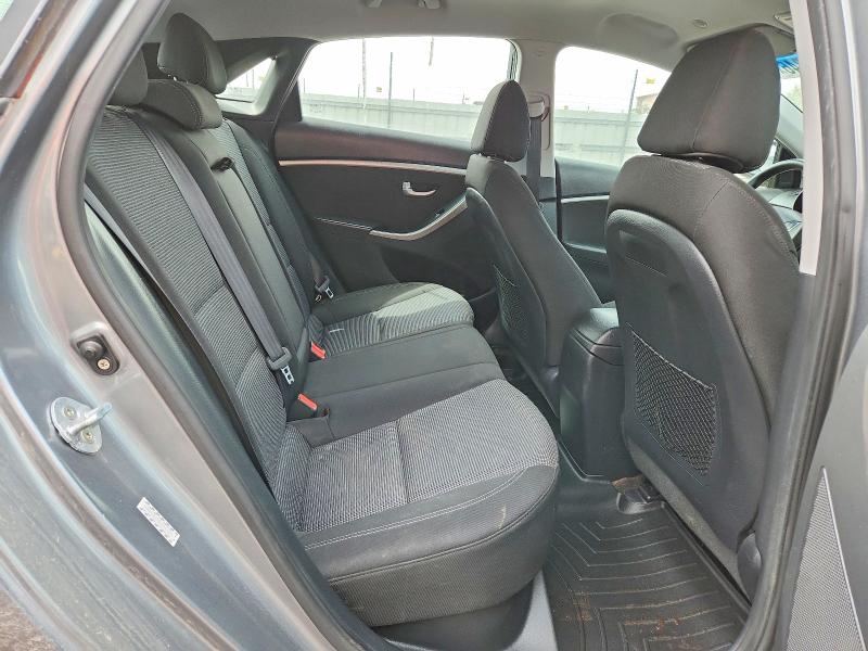 52675346 :رقم المزاد ، KMHD35LH8HU374864 vin ، 2017 Hyundai Elantra Gt مزاد بيع