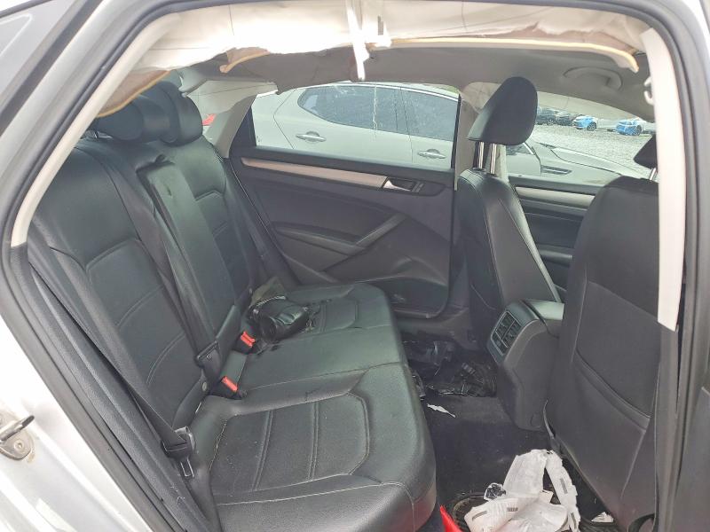 52307426 :رقم المزاد ، 1VWBP7A37EC004636 vin ، 2014 Volkswagen Passat مزاد بيع