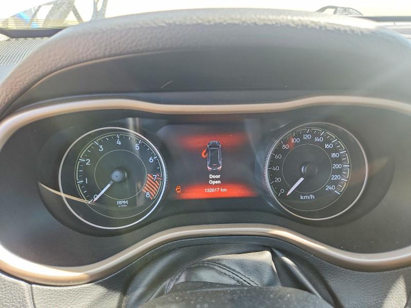 52718976 :رقم المزاد ، 1C4PJMDS5EW203291 vin ، 2014 Jeep Cherokee مزاد بيع