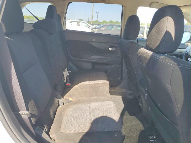 Продажа на аукционе авто 2018 Mitsubishi Outlander, vin: JA4AZ2A36JZ015589, номер лота: 53320066