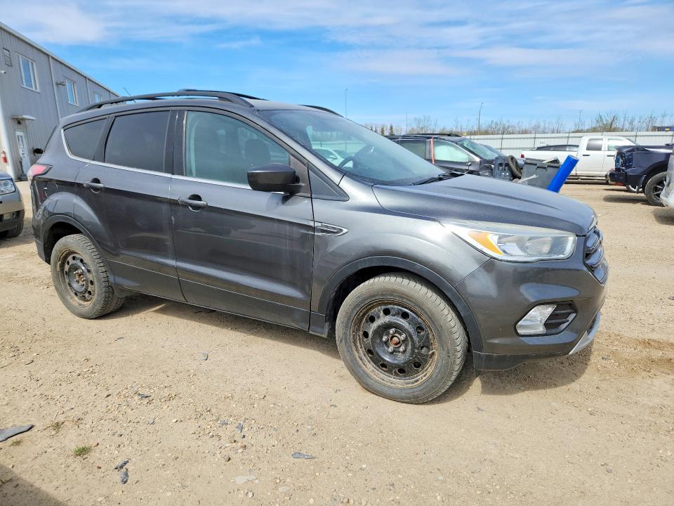 53051046 :رقم المزاد ، 1FMCU9G93HUA41765 vin ، 2017 Ford Escape مزاد بيع