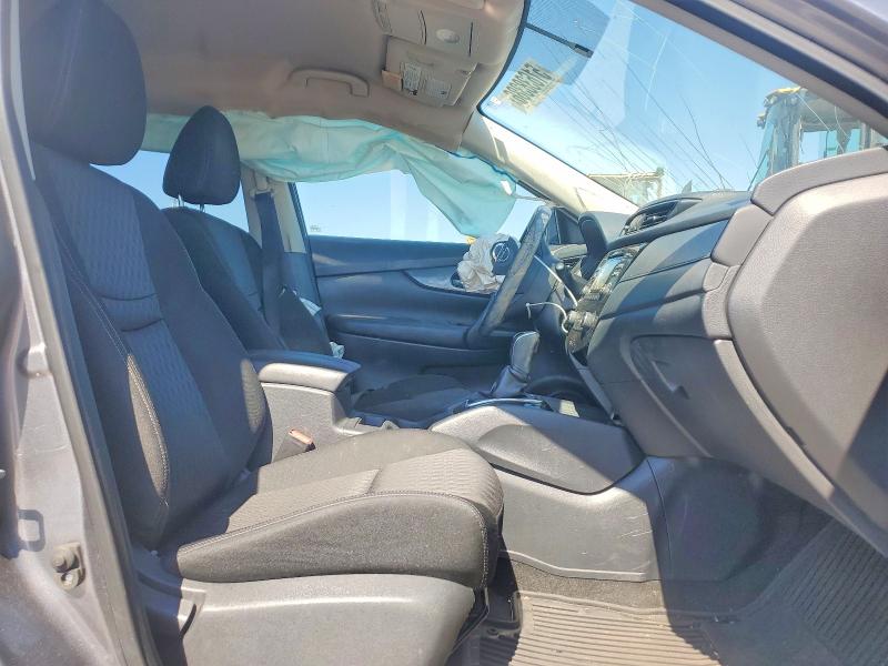 51638386 :رقم المزاد ، KNMAT2MV3HP529510 vin ، 2017 Nissan Rogue مزاد بيع
