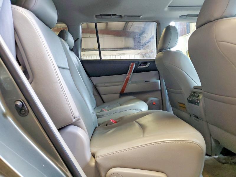 53022616 :رقم المزاد ، 5TDYK3EHXAS001295 vin ، 2010 Toyota Highlander مزاد بيع