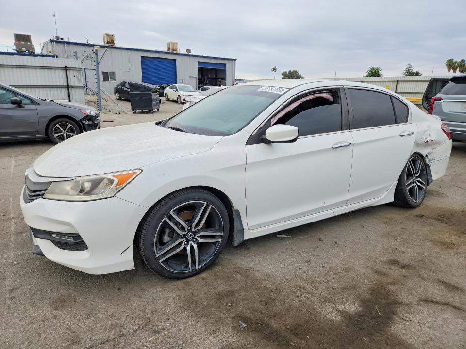 Продажа на аукционе авто 2017 Honda Accord, vin: 1HGCR2F53HA002995, номер лота: 55167956