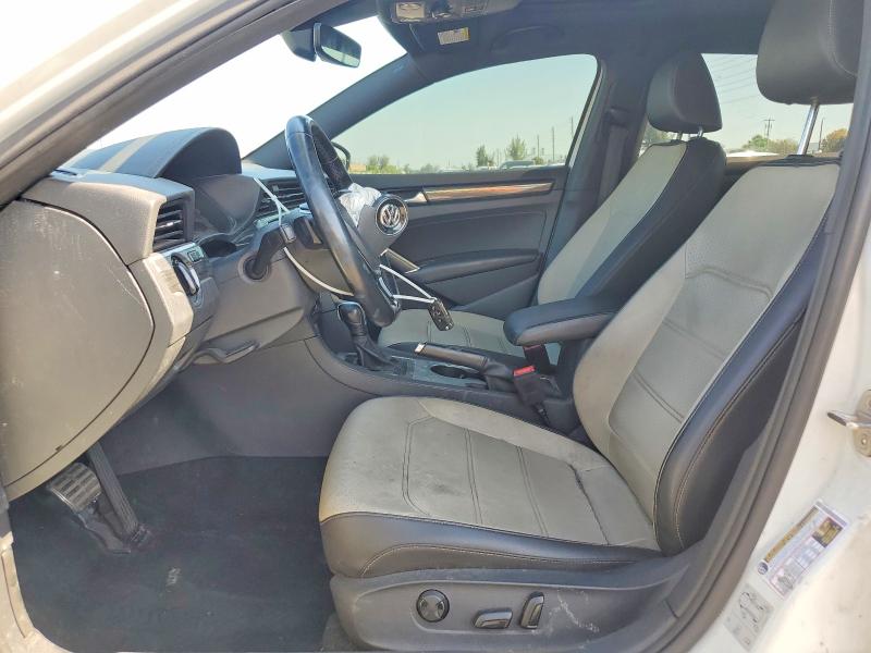 52316756 :رقم المزاد ، 1VWMA7A34MC018941 vin ، 2021 Volkswagen Passat مزاد بيع