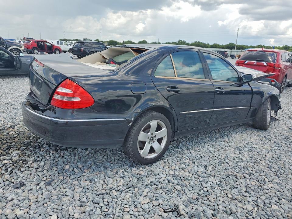 Продажа на аукционе авто 2004 Mercedes-benz E, vin: WDBUF65JX4A422652, номер лота: 54105206