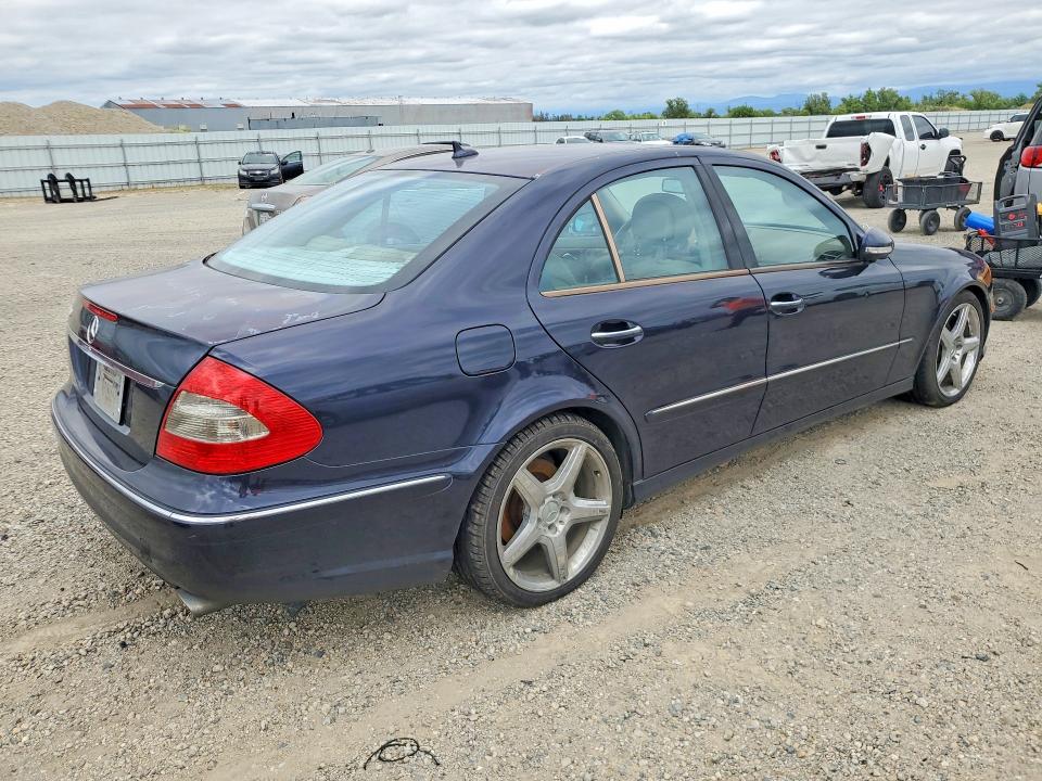 Продажа на аукционе авто 2009 Mercedes-benz E, vin: WDBUF56X79B432375, номер лота: 52237506