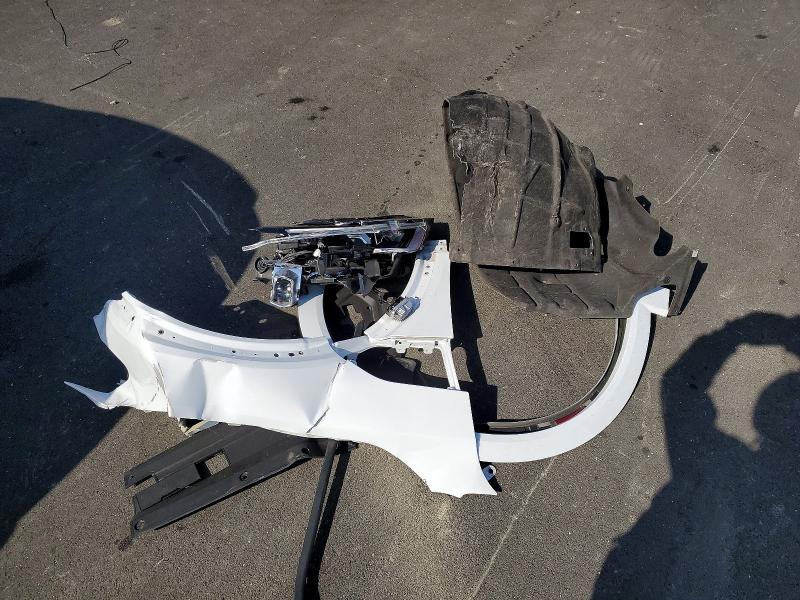 52255786 :رقم المزاد ، WA15AAGE9RB007289 vin ، 2024 Audi Q8 E-tron مزاد بيع