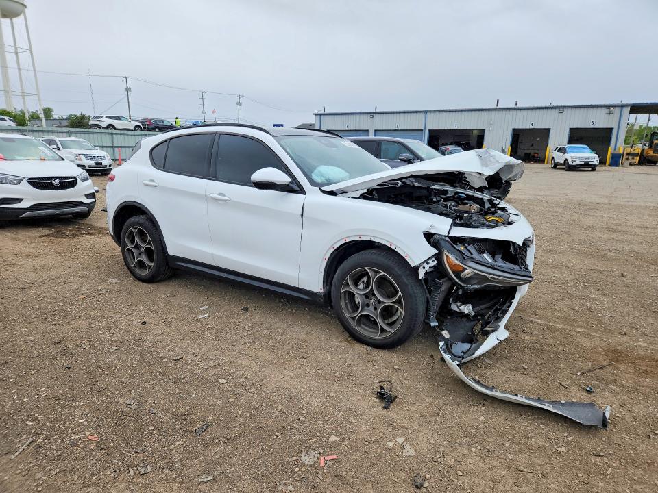 52444066 :رقم المزاد ، ZASPAKAN5N7D42745 vin ، 2022 Alfa Romeo Stelvio مزاد بيع