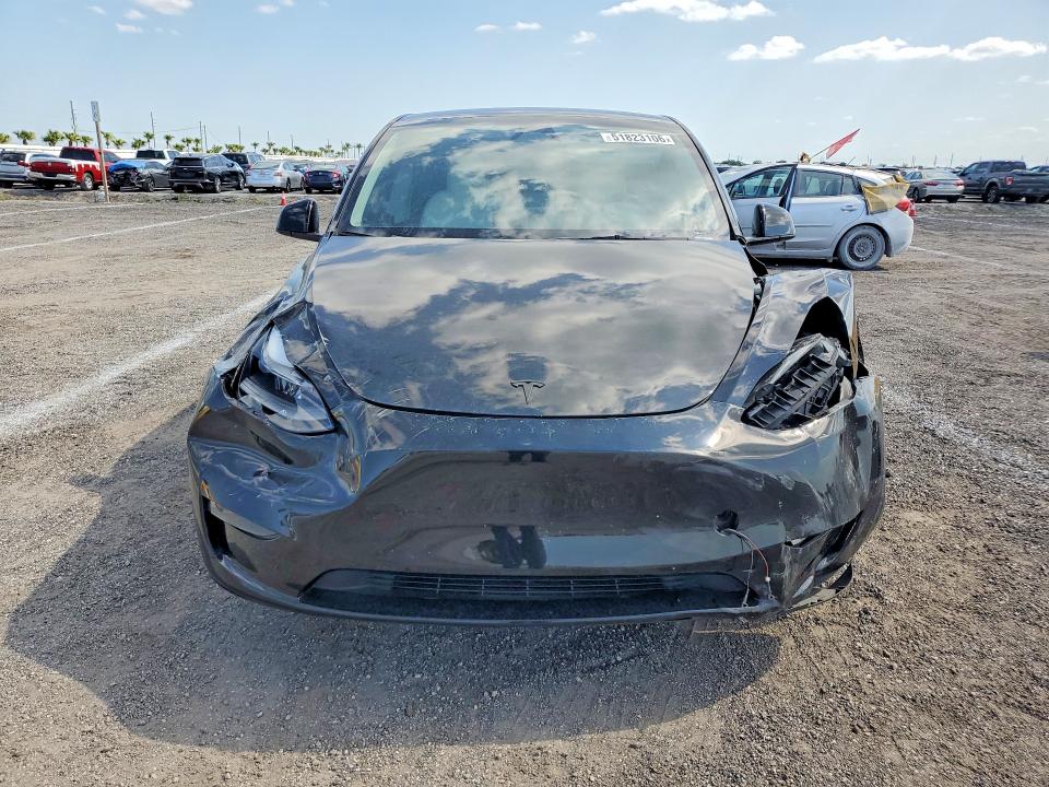 53098046 :رقم المزاد ، 7SAYGDEE4RA294317 vin ، 2024 Tesla Model Y مزاد بيع