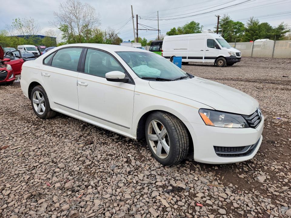 50724506 :رقم المزاد ، 1VWAS7A3XFC020812 vin ، 2015 Volkswagen Passat مزاد بيع