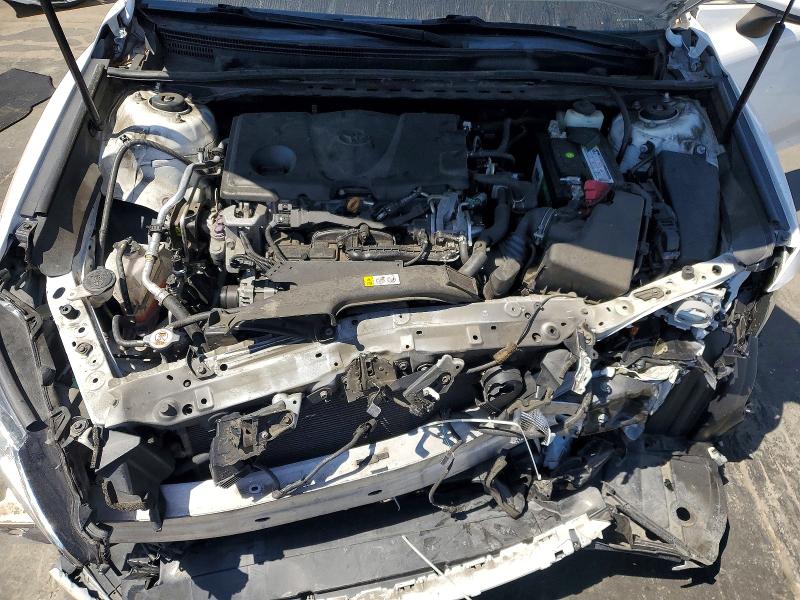 2018 Toyota Camry მანქანა იყიდება აუქციონზე, vin: 4T1B11HK3JU632627, აუქციონის ნომერი: 53275406