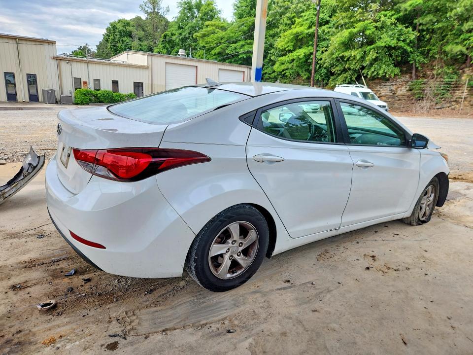 Продажа на аукционе авто 2015 Hyundai Elantra, vin: 5NPDH4AE5FH640907, номер лота: 52811636