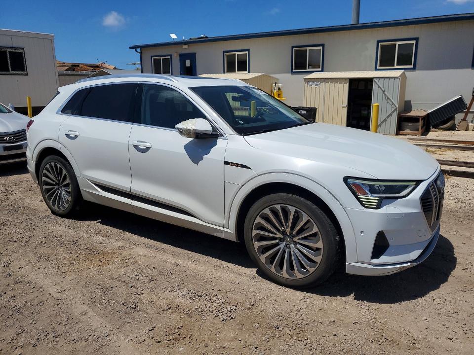 2019 Audi E-tron მანქანა იყიდება აუქციონზე, vin: WA1VAAGE2KB022741, აუქციონის ნომერი: 52565156