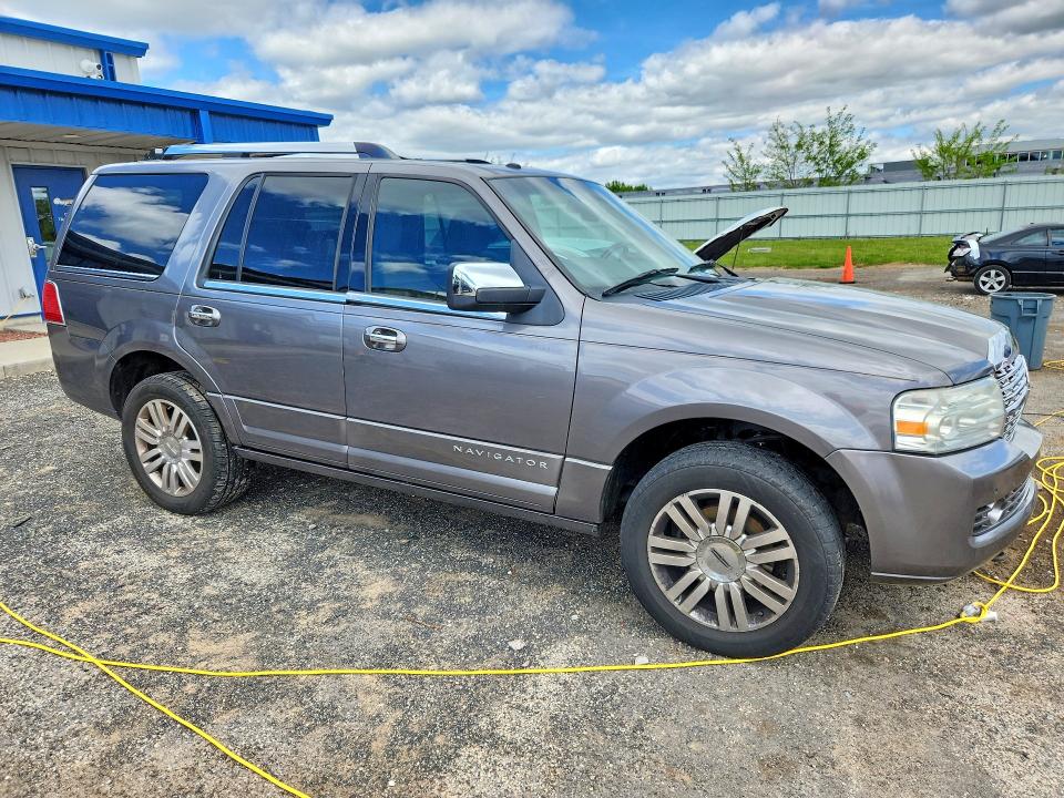 2011 Lincoln Navigator მანქანა იყიდება აუქციონზე, vin: 5LMJJ2J59BEJ09112, აუქციონის ნომერი: 54463336